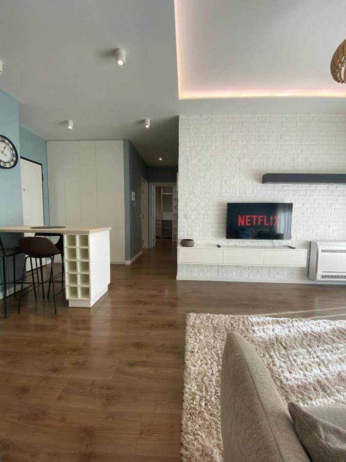 Apartament Primo *