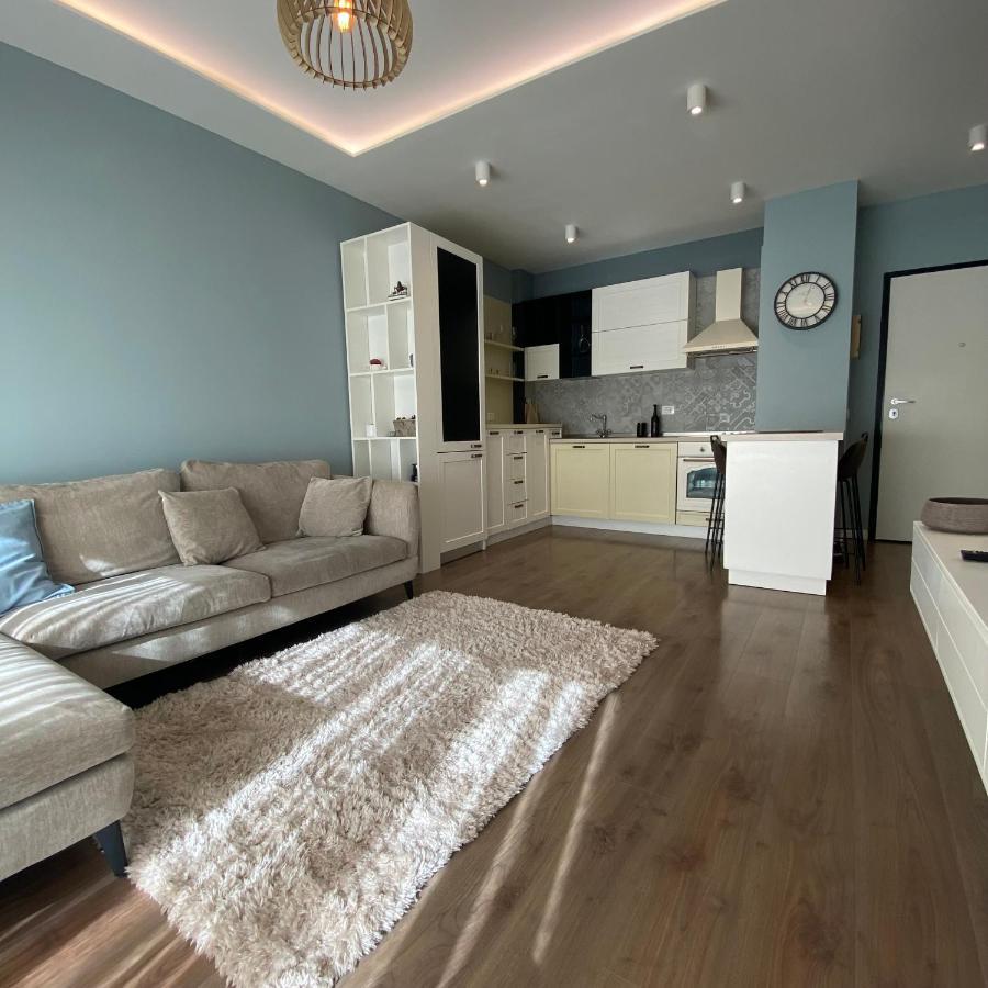Apartament Primo *