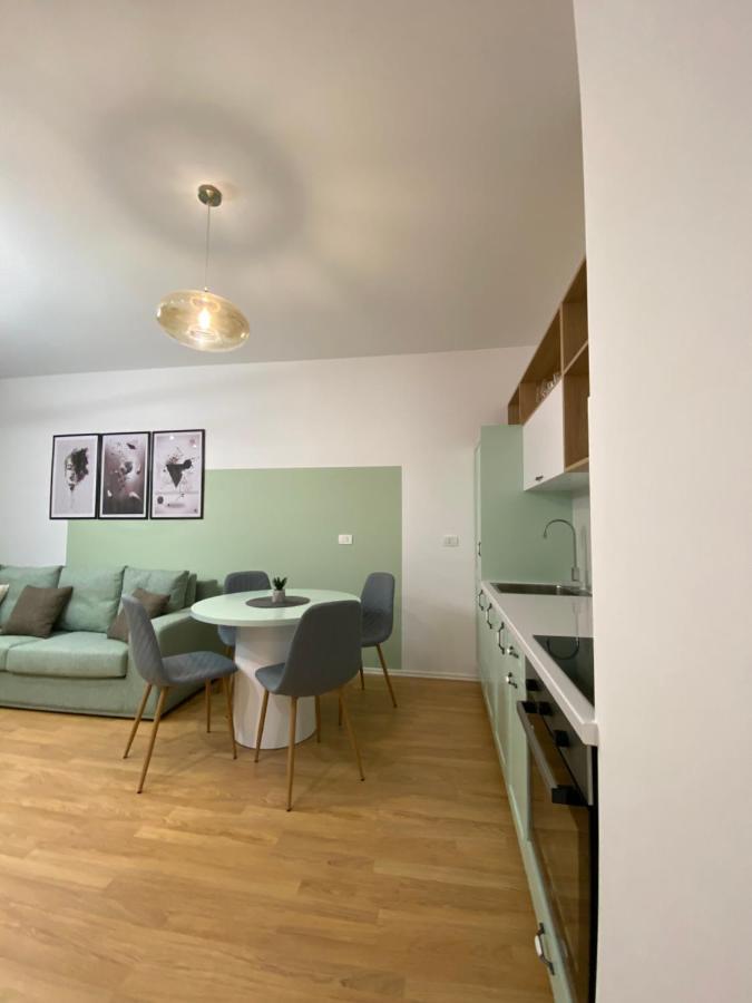 Apartament Primo *