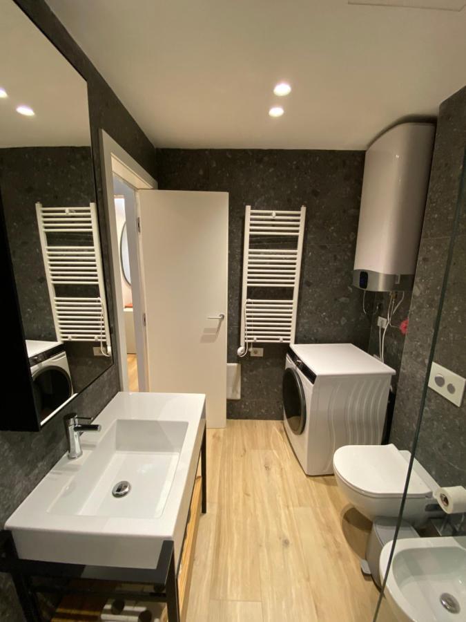 Apartament Primo *