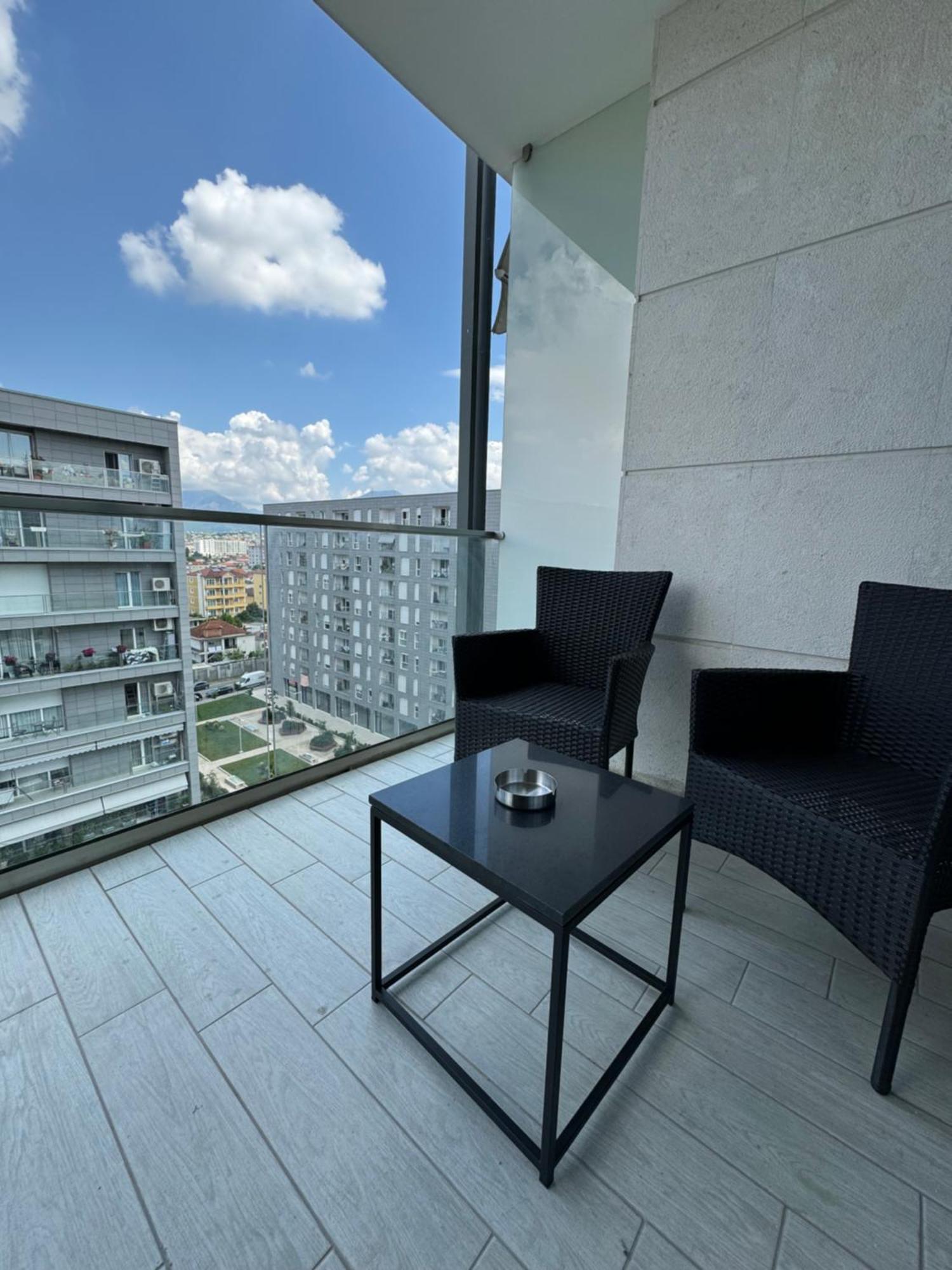 Apartament Primo *